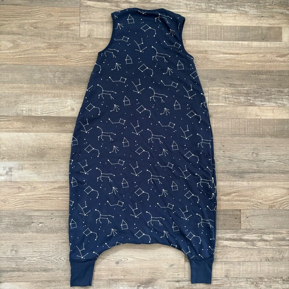 Woolino sleep walker with feet 3-4T - Picture 2 of 8